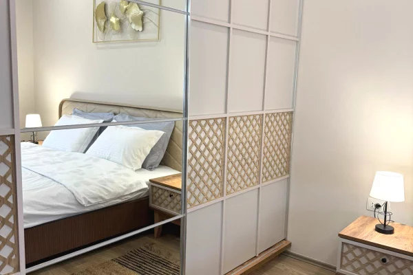 Shtepi me qera 1+1 ne Tirane - 60,000 Leke