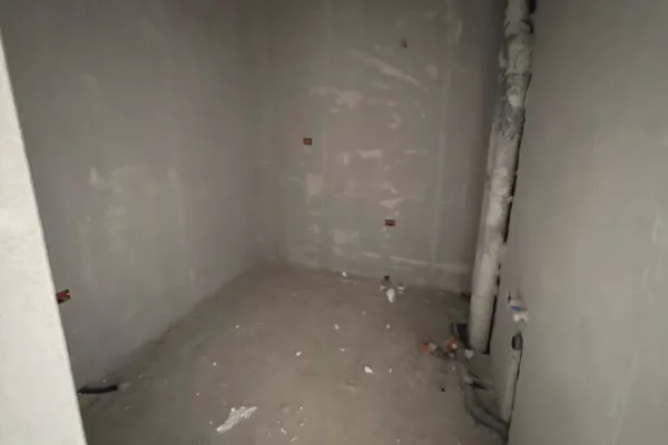 Appartamento in vendita a Tirana Garsoniere, Vuoto