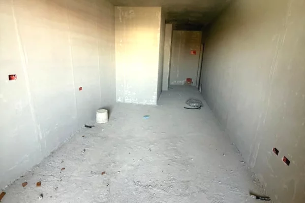 Appartamento in vendita a Tirana Garsoniere, Vuoto