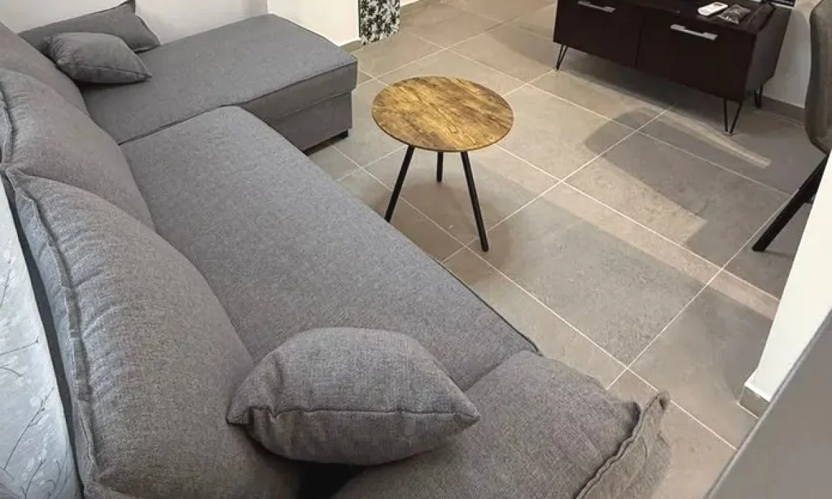 Shtepi me qera Apartament ne Tirane, 1+1, Mobilimi E mobiluar, Pagesa 52,000  Leke.