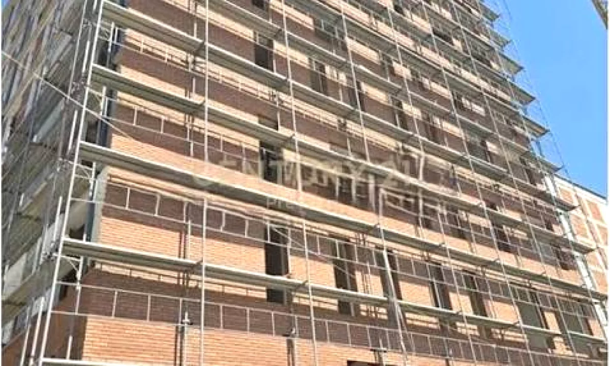 Shtepi ne shitje Apartament ne Tirane, 1+1, Mobilimi Bosh, pa mobiluar, Pagesa 105,600  Euro.
