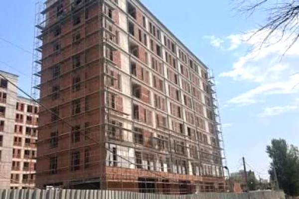 Shtepi ne shitje Apartament ne Tirane, 1+1, Mobilimi Bosh, pa mobiluar, Pagesa 105,600  Euro.