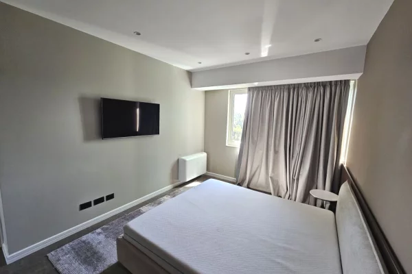 Shtepi me qera Apartament ne Tirane, 2+1, Mobilimi E mobiluar, Pagesa 250,000  Leke.
