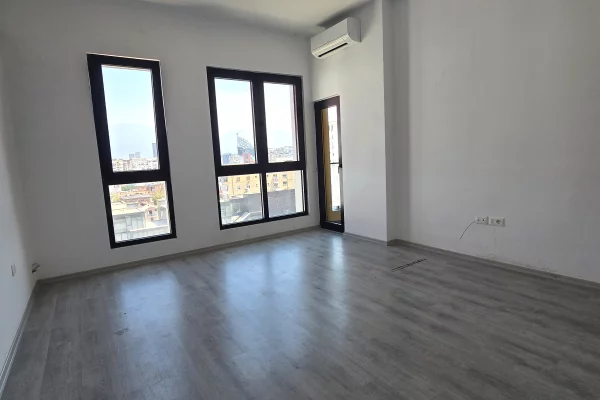 Ambient zyre me qira te Square 21 
