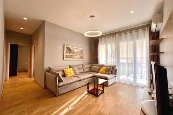 House for Rent Apartment in Tirana, 2+1, Furniture Furnished, Payment 75,000  Leke.