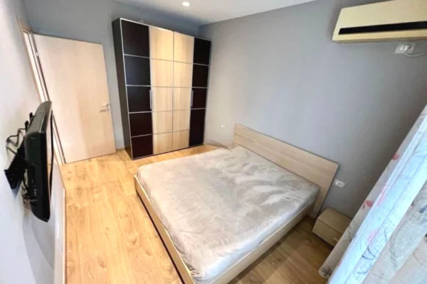 House for Rent Apartment in Tirana, 2+1, Furniture Furnished, Payment 75,000  Leke.