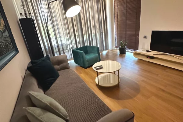 Shtepi me qera Apartament ne Tirane, 2+1, Mobilimi E mobiluar, Pagesa 900  Euro.