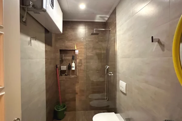Shtepi me qera Apartament ne Tirane, 2+1, Mobilimi E mobiluar, Pagesa 900  Euro.