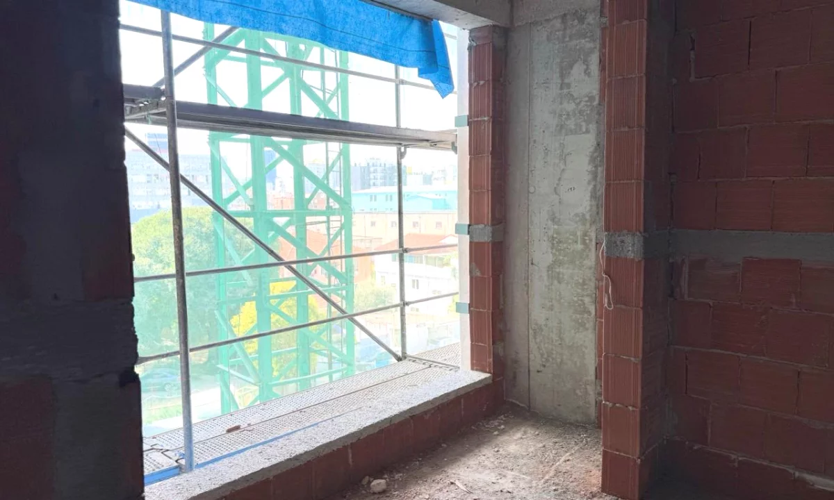 House for Sale Apartment in Tirana, 1+1, Furniture Emty, Payment 132,000  Euro.