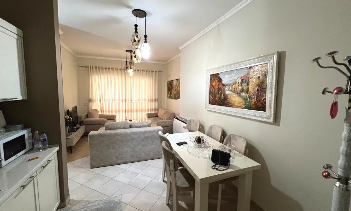 House for Rent Apartment in Tirana, 2+1, Furniture Furnished, Payment 800  Euro.