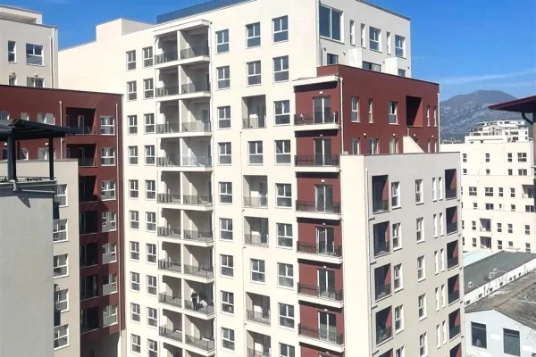 Shtepi ne shitje Apartament ne Tirane, 1+1, Mobilimi Bosh, pa mobiluar, Pagesa 132,000  Euro.