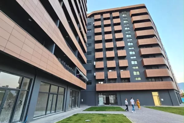 Shtepi ne shitje Apartament ne Tirane, 2+1, Mobilimi E mobiluar, Pagesa 250,000  Euro.