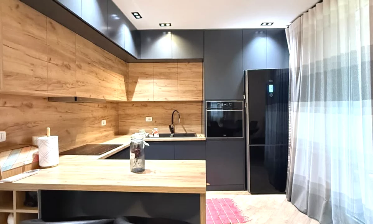 Shtepi me qera Apartament ne Tirane, 2+1, Mobilimi E mobiluar, Pagesa 60,000  Leke.