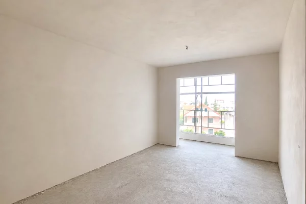 Shtepi ne shitje Apartament ne Tirane, 1+1, Mobilimi Bosh, pa mobiluar, Pagesa 57,700  Euro.