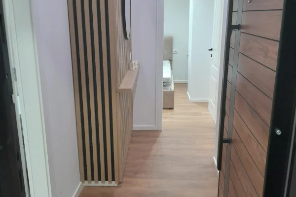 Shtepi me qera Apartament ne Tirane, 1+1, Mobilimi E mobiluar, Pagesa 70,000  Leke.