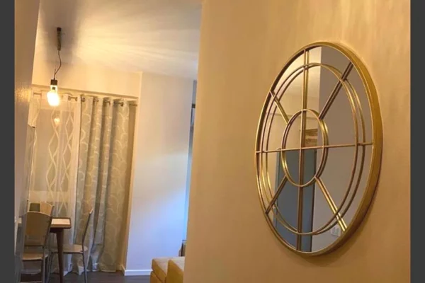 Shtepi me qera Apartament ne Tirane, 1+1, Mobilimi E mobiluar, Pagesa 75,000  Leke.