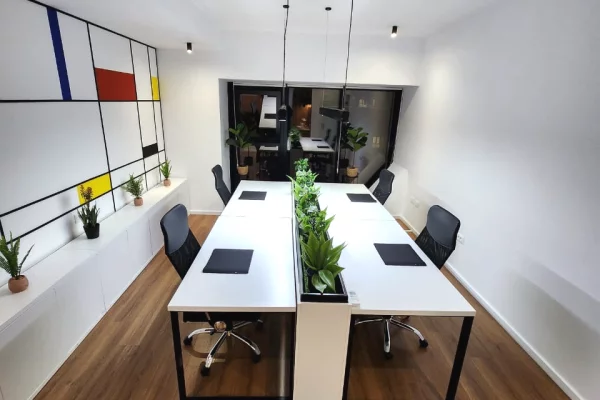 Shtepi ne shitje Apartament ne Tirane, 1+1, Mobilimi Pjeserisht e mobiluar, Pagesa 239,000  Euro.