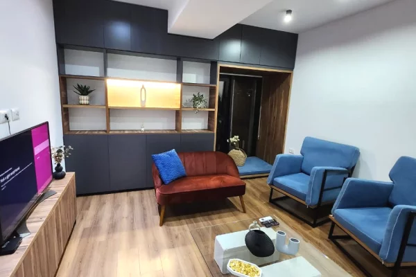 Shtepi ne shitje Apartament ne Tirane, 1+1, Mobilimi Pjeserisht e mobiluar, Pagesa 239,000  Euro.