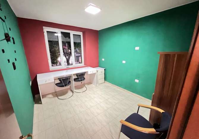 Ambient biznesi me qera 3+1 ne Tirane - 450 Euro