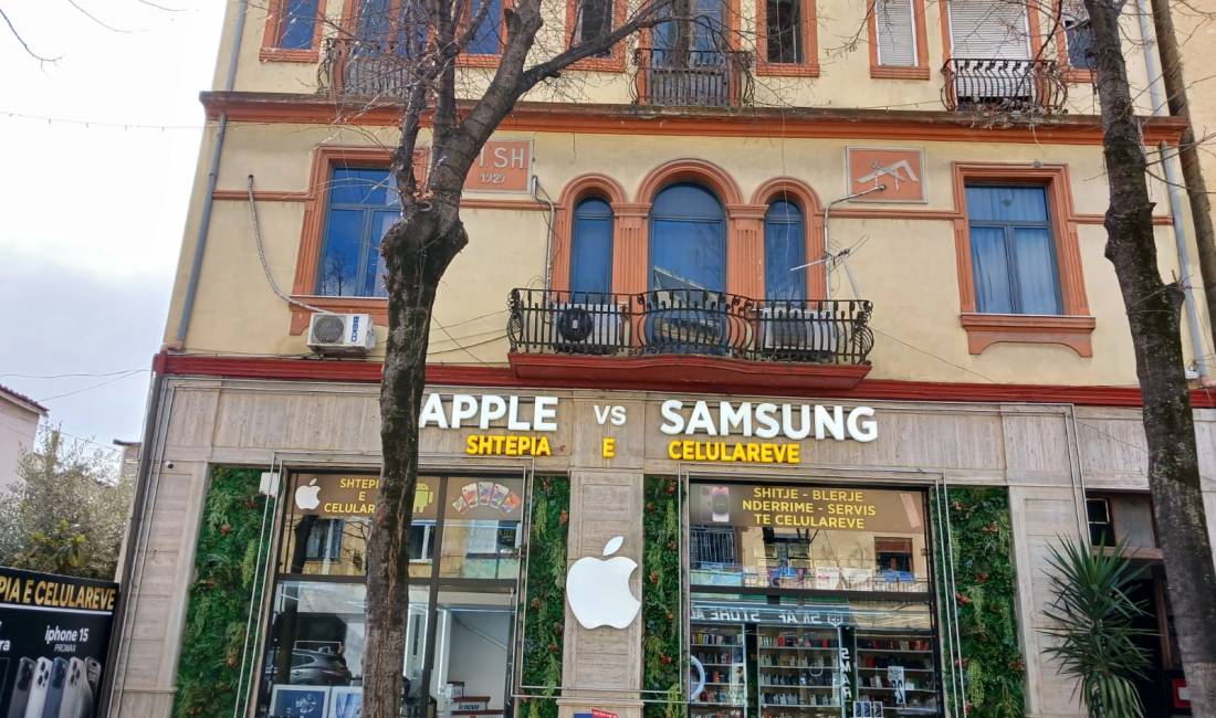 Jepet me qira aprtamenet 2+1 e ndar me 3 zyr