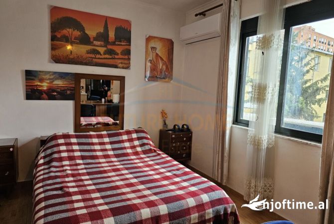 Shtepi me qera Apartament ne Tirane, Garsoniere, Mobilimi E mobiluar, Pagesa 300  Euro.