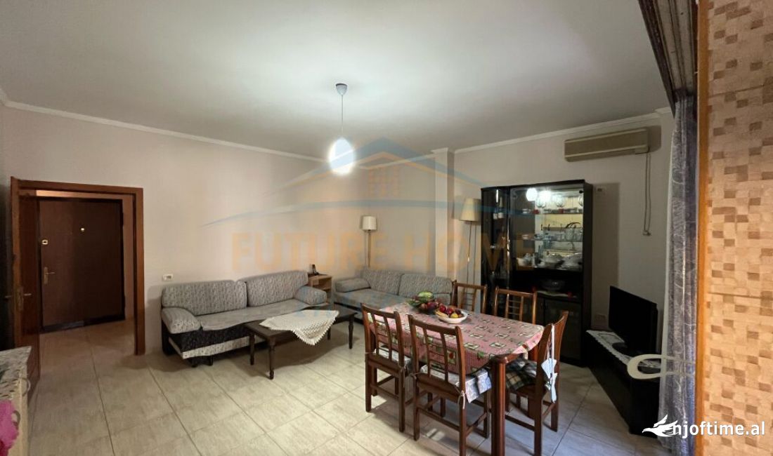 Shtepi me qera Apartament ne Tirane, 2+1, Mobilimi E mobiluar, Pagesa 500  Euro.