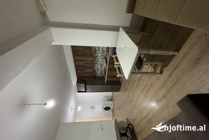 Shitet 2+1 , Kompleksi Tom Doshit 93.000€