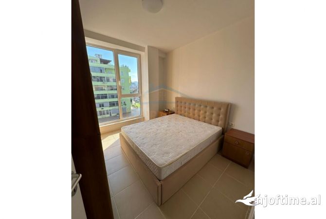 Shtepi me qera Apartament ne Tirane, 1+1, Mobilimi E mobiluar, Pagesa 500  Euro.