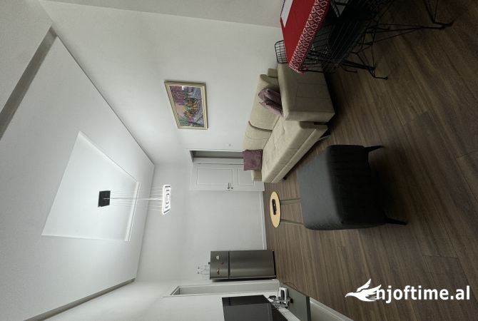 Appartamento in vendita a Tirana 1+1, Arredato