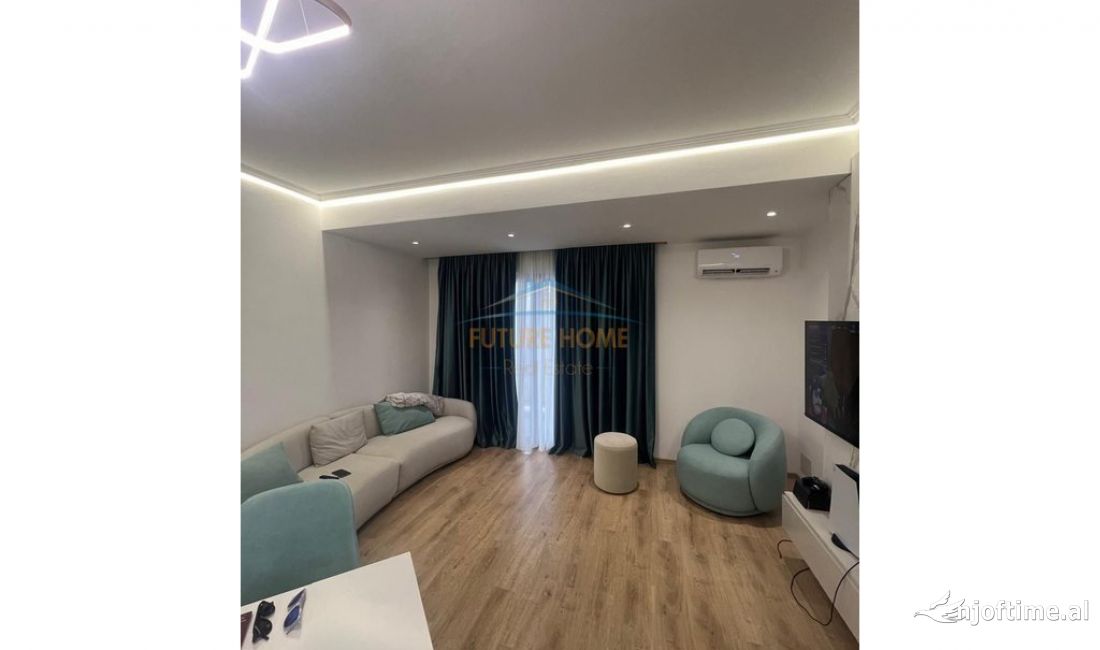 Appartamento in vendita a Tirana 1+1, Arredato