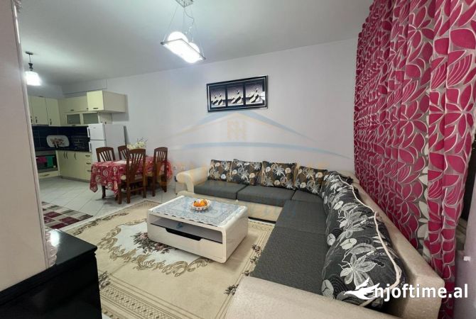 Jepet Qera 2+1+2 , Yzberisht 450€