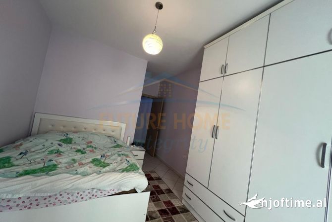 Shtepi me qera Apartament ne Tirane, 2+1, Mobilimi E mobiluar, Pagesa 450  Euro.