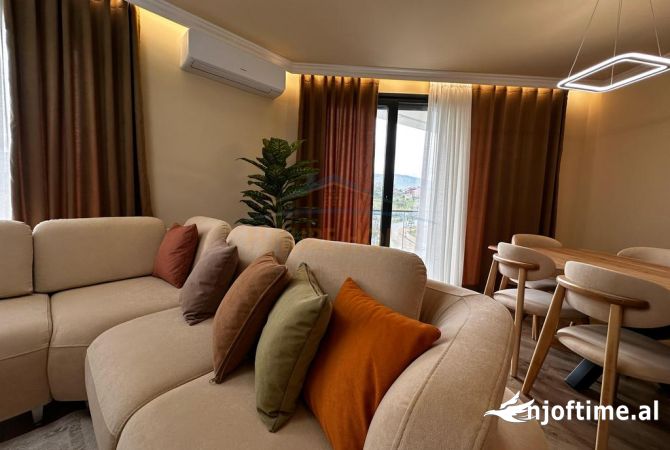 Shtepi me qera Apartament ne Tirane, 2+1, Mobilimi E mobiluar, Pagesa 1,200  Euro.