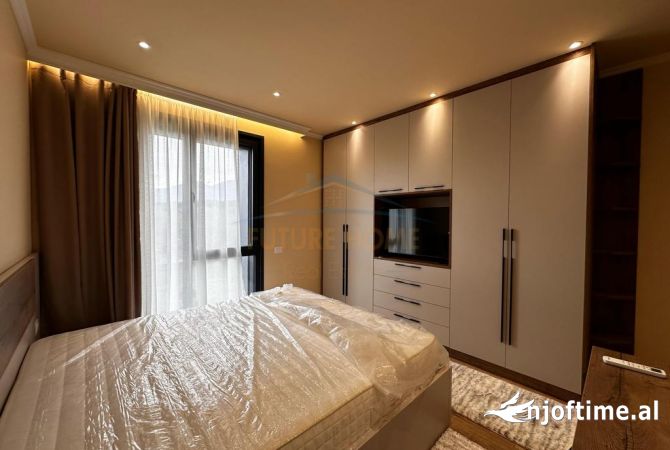 Shtepi me qera Apartament ne Tirane, 2+1, Mobilimi E mobiluar, Pagesa 1,200  Euro.