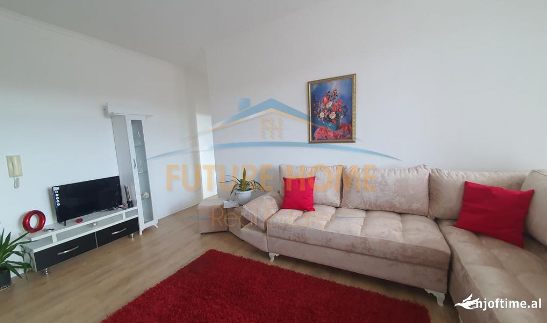 Shtepi ne shitje Apartament ne Tirane, 2+1, Mobilimi Pjeserisht e mobiluar, Pagesa 125,000  Euro.