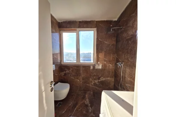 Shtepi me qera Apartament ne Tirane, 2+1, Mobilimi E mobiluar, Pagesa 700  Euro.