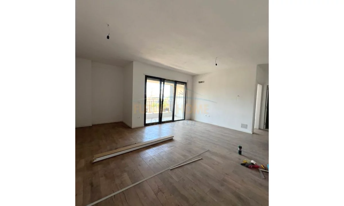 Appartamento in vendita a Tirana 1+1, Vuoto