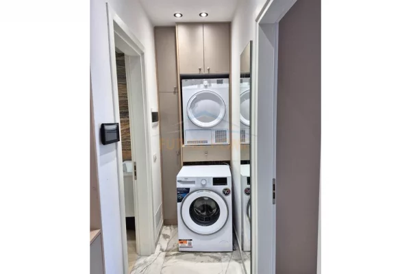 Appartamento in vendita a Tirana 1+1, Arredato