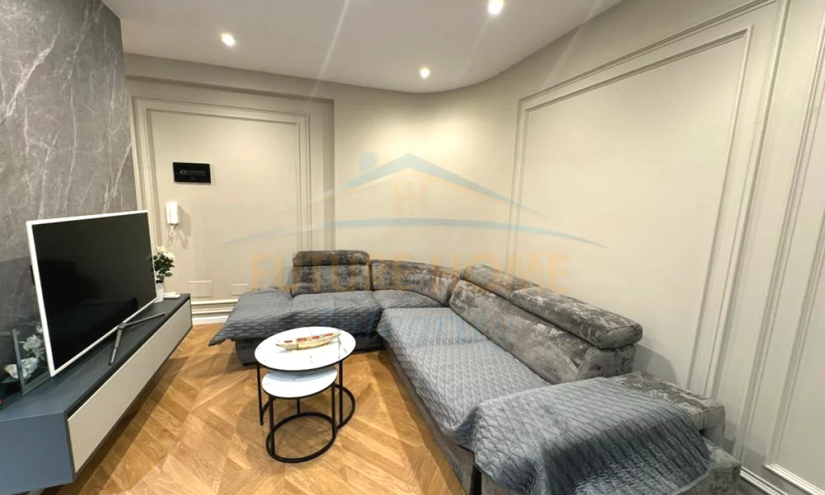 Shtepi ne shitje Apartament ne Tirane, 1+1, Mobilimi E mobiluar, Pagesa 170,000  Euro.