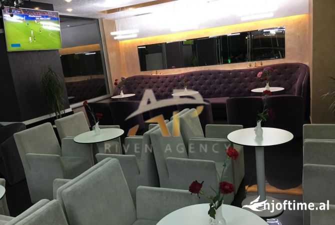 Ambiente Commerciale in Affitto 2+1 a Tirana - 1,700 Euro