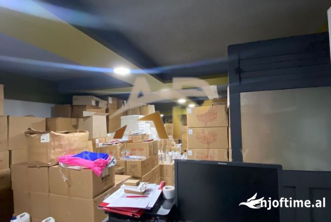 SHITET AMBJENT BIZNESI NE BLLOK