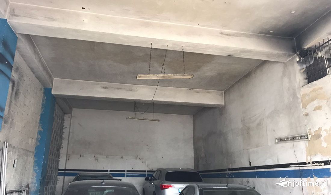 Jepet me qera Ambjent Biznesi ne Kombinat