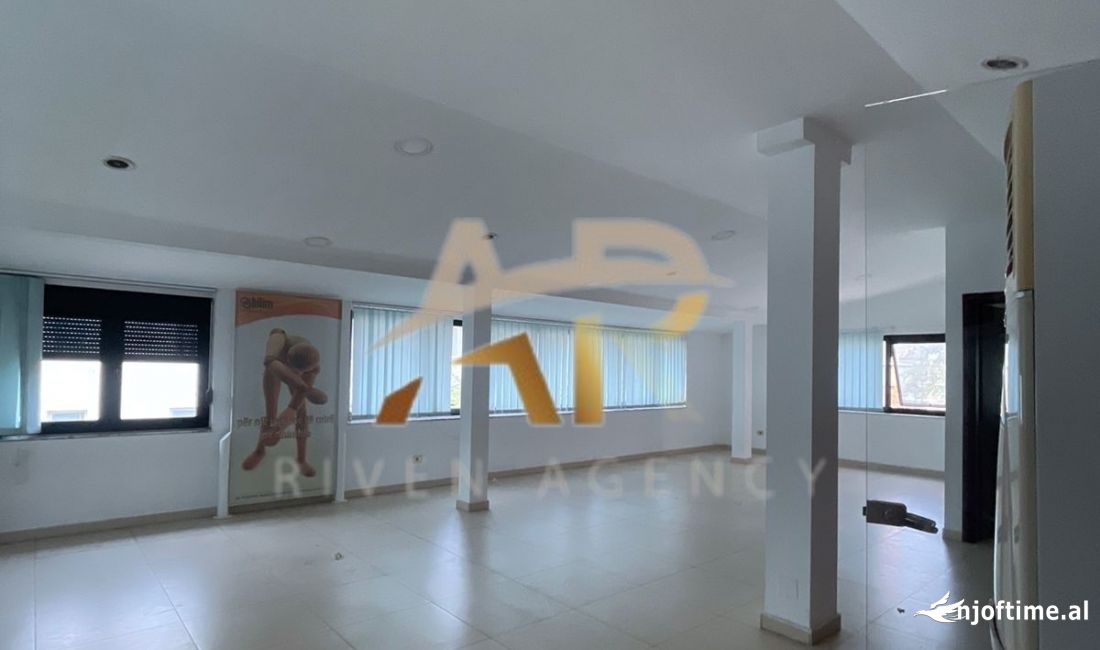 Jepet me qera ambjent biznesi te Brryli