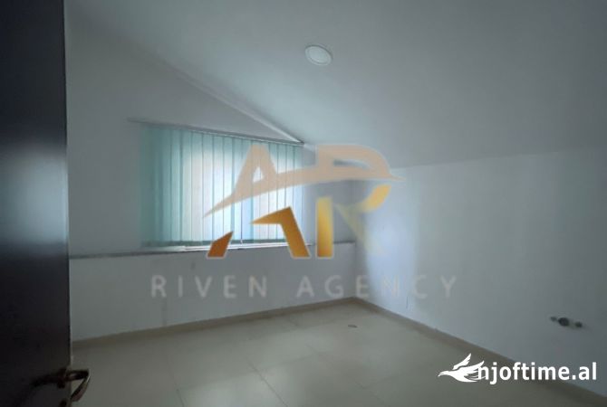 Jepet me qera ambjent biznesi te Brryli