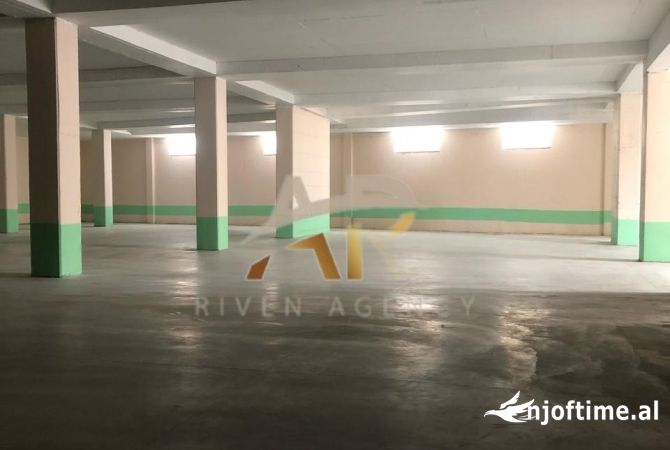 Jepet ambjent biznesi me qira ne Kombinat 