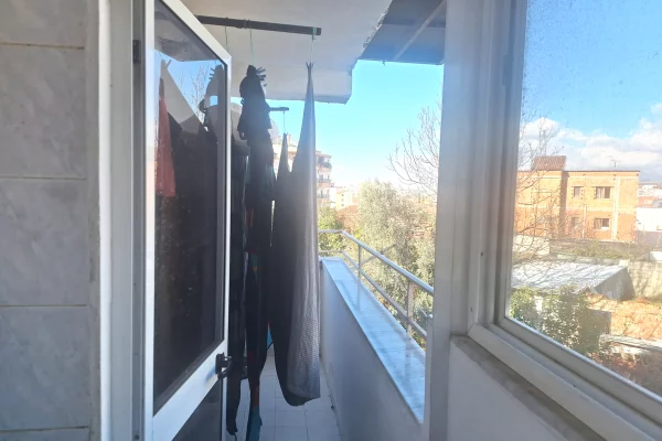 Appartamento in vendita a Tirana 2+1, SemiArredato