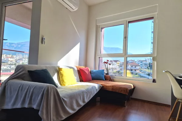 Shtepi me qera 2+1 ne Tirane - 58,000 Leke