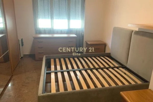 Appartamento in affitto a Tirana 2+1, Arredato