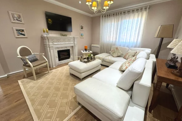 Casa in affitto 2+1 a Tirana - 1,300 Euro