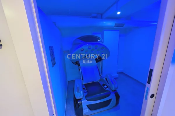 Jepet me qira ambient + bisnesi ne zonen "Tirane e re". EL130390